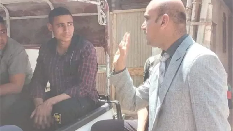 متابعة انتظام العمل بمواقف السيارات و الالتزام بالتعريفة الجديدة