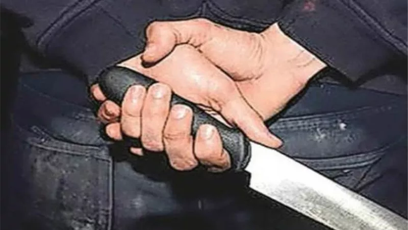 إصابة شاب بجرح طعنى فى مشاجرة بالشرقية