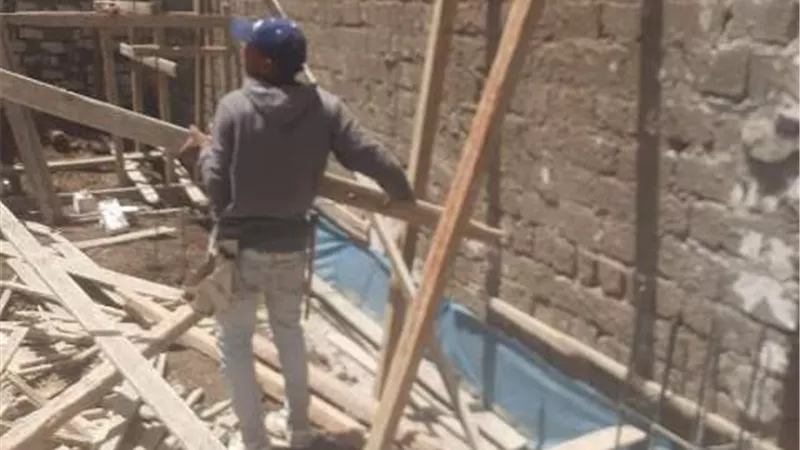 ازالة فورية لحالات البناء المخالف ورفع المخلفات بقري المنيا