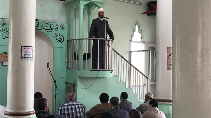 خريجي الأزهر يؤدون خطبة الجمعة بمساجد محافظة المنيا