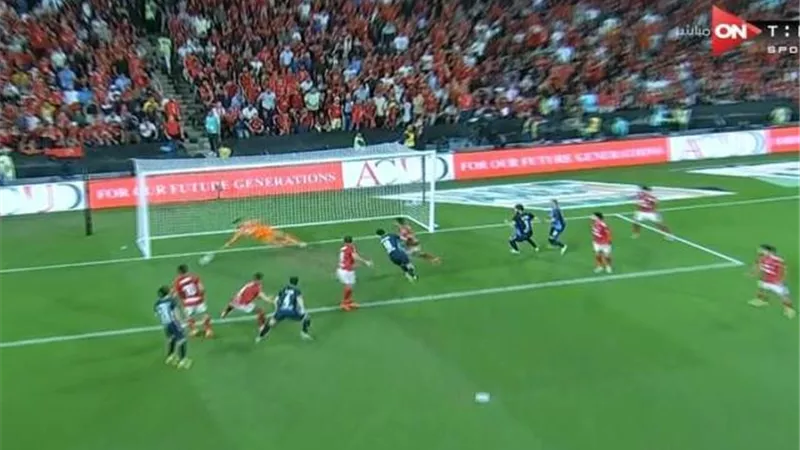 التعادل يحسم الوقت الأصلى من سوبر الاهلى وبيراميدز.. شاهد