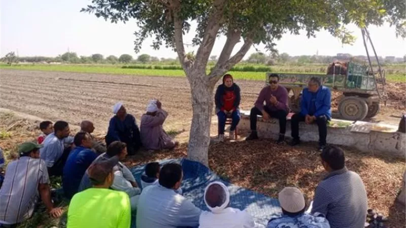قافلة للاعلام الريفى بالتعاون مع الطب البيطرى لقرى أبيس