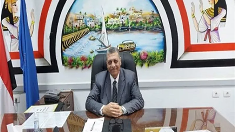 وكيل تعليم أسوان يشدد على الالتزام بالقواعد المنظمة للامتحانات