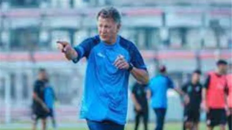 كواليس اجتماع أوسيريو مع لاعبى الزمالك قبل مباراة بروكسى فى الكأس