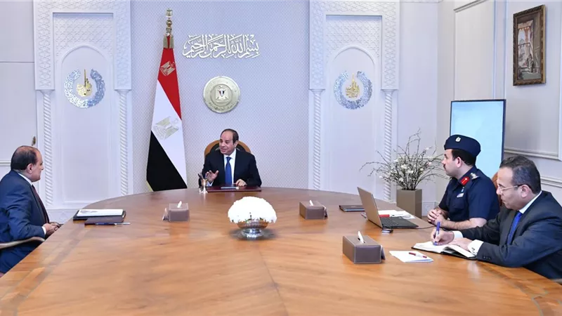 الموقع الرئاسي ينشر فيديو متابعة السيسي تطورات مشروع 