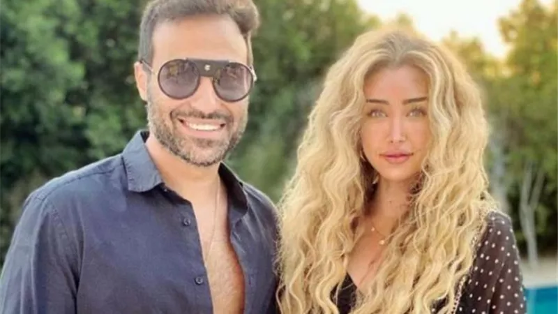 احمد فهمى يشوق جمهوره برفقة 