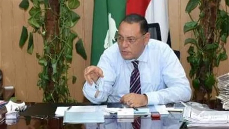 غراب يُتابع الحالة الصحية لمصاب حادث إنهيار سقف منزل