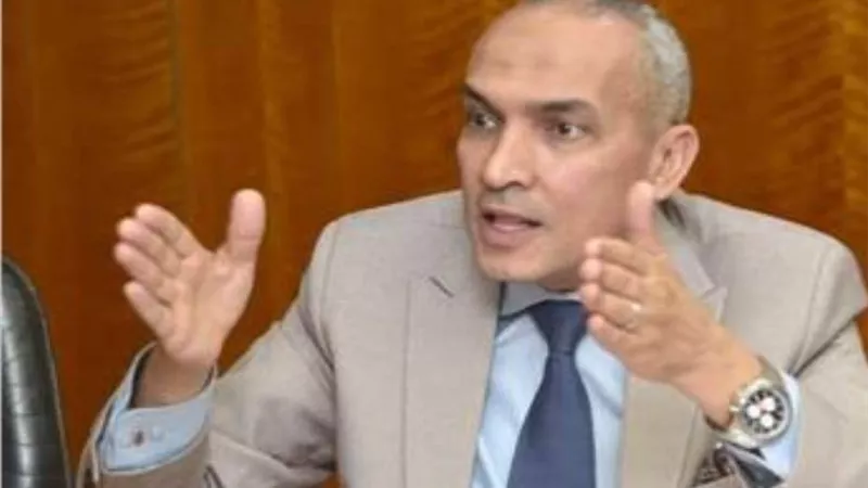 إنشاء مركزا متخصصا لإصدار تراخيص المشروعات داخل مبنى شركة العاصمة الادارية