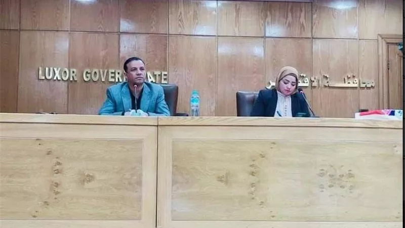 وحدة السكان بالأقصر تعقد الإجتماع التحضيرى لقوة العمل السكانية