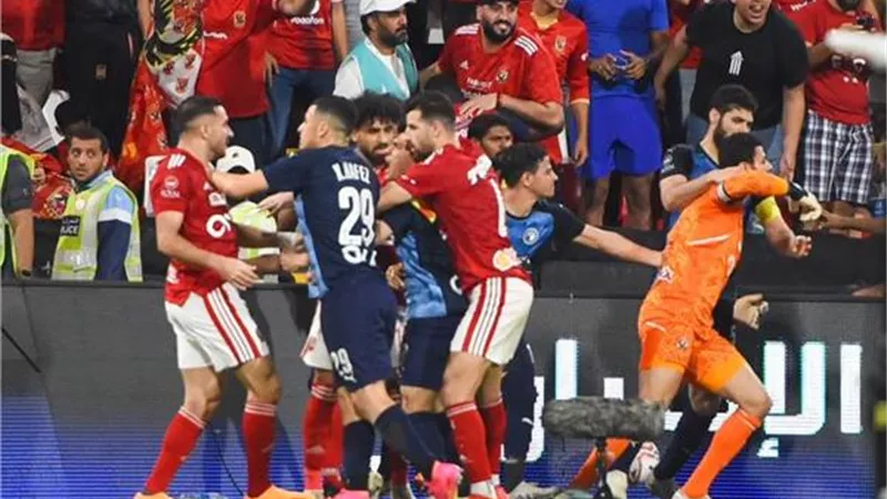 رسميا .. تقرير الحكم يبرئ ثنائى الأهلى فى واقعة السوبر