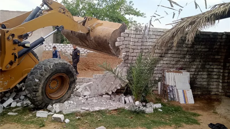 الموجة 21 ..إزالة ١٩ حالة تعدٍّ بالتل الكبير في الإسماعيلية