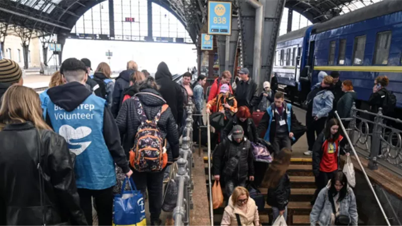 إجلاء أكثر من 1600 شخص من محيط محطة زابوريجيا النووية