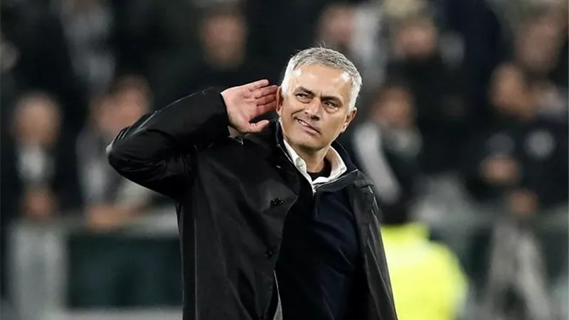 باريس يفتح مفاوضات التعاقد مع مورينيو لتحقيق الحلم الغائب