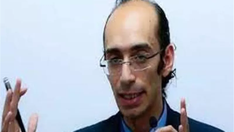 محمد عبد العزيز: اتخاذ الاجراءات لحل مشكلات صناعة الغزل والنسيج