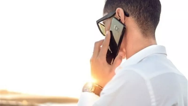 دراسة جديدة تحذر من مخاطر المكالمات الهاتفية الطويلة