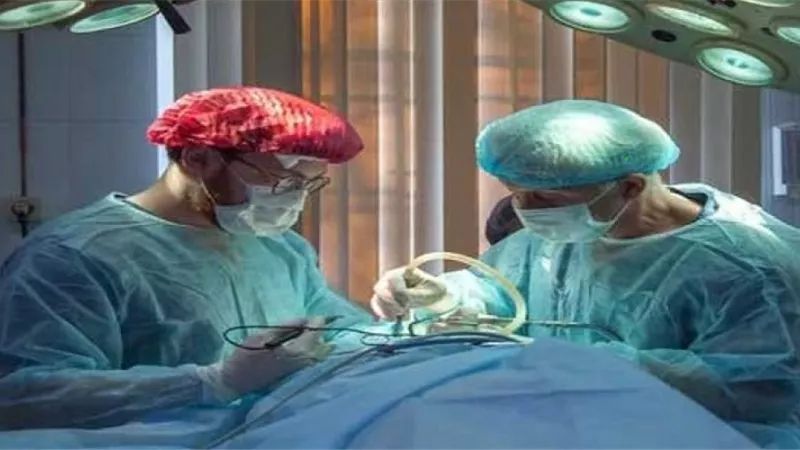 لأول مرة.. نجاح إجراء عملية جراحية بدماغ جنين داخل رحم أمه