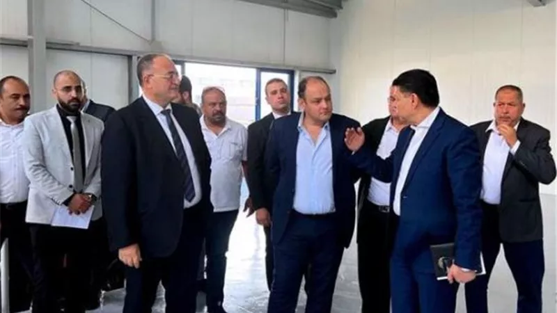 وزير التجارة يتفقد عددا من المدابغ ومنطقة الـ100 مصنع