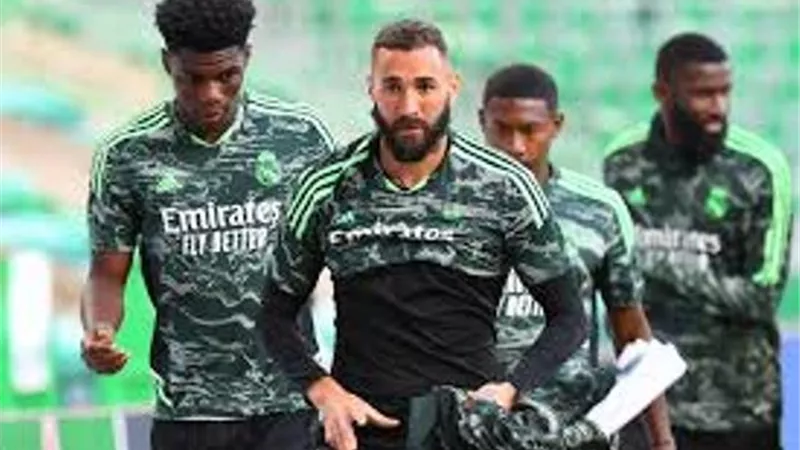 ماركا: نجم ريال مدريد يغيب عن موقعة مانشستر سيتى