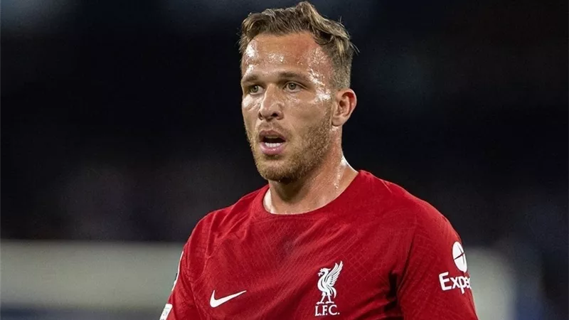 نجم ليفربول يعلن الرحيل .. ويؤكد : الدورى الاسبانى محطتى القادمة