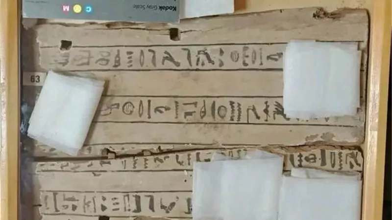 تفاصيل تسلم 4 قطع أثرية مُستردة من إيطاليا إلى وزارة السياحة