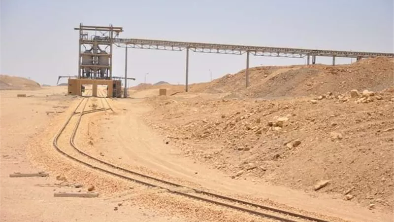النقل: شبكة طرق محورية ٢٠٠٠ كم لتنمية البنية التحتية بالمحافظة