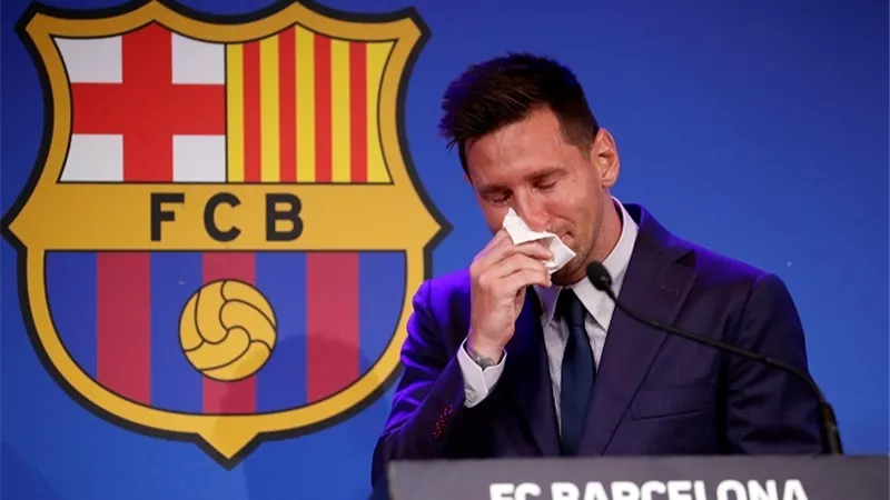 ميسي يتجاهل باريس سان جيرمان.. ويستعيد ذكرياته مع برشلونة