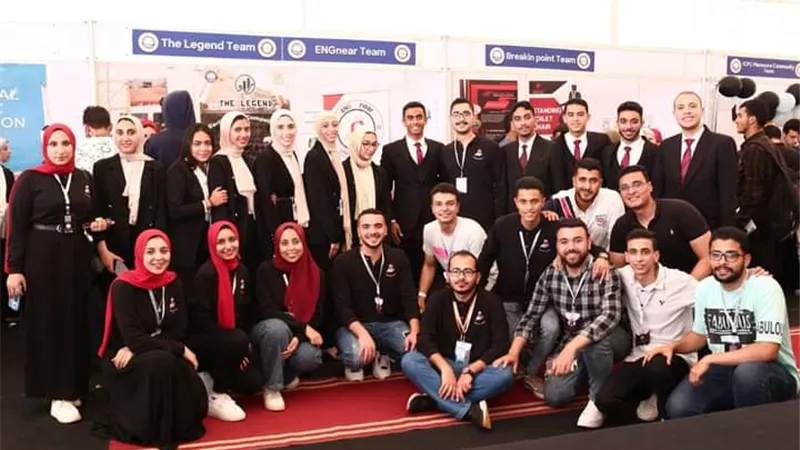 مشاركة طلاب برامج الهندسة بجامعة المنصورة الأهلية باليوبيل الذهبى