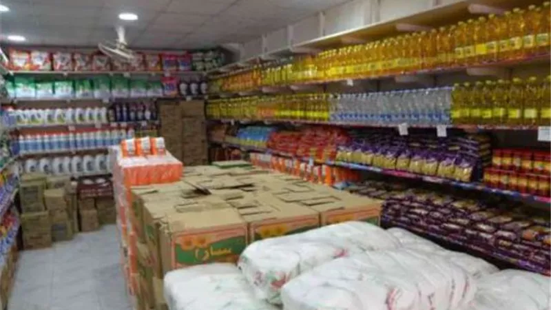 الحكومة تنفي وجود نقص السلع الأساسية في الأسواق والمنافذالتموينية