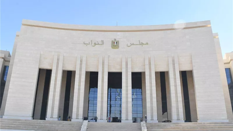 مناع يتفقد مبنى مجلس النواب بالعاصمة الإدارية الجديدة