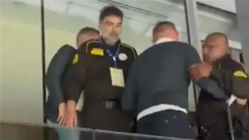 فيديو.. لحظة طرد والد هالاند من مدرجات مباراة ريال مدريد والسيتي