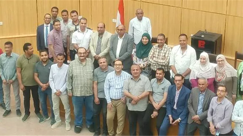 جهاز سوهاج الجديدة يكرم مصطفى هارب رئيس الجهاز الأسبق.. بالصور