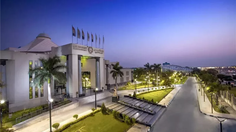 جامعة مصر للعلوم والتكنولوجيا تستقبل تحويلات الطلاب العائدين من الجامعات الروسية والأوكرانية والسودانية السبت المقبل