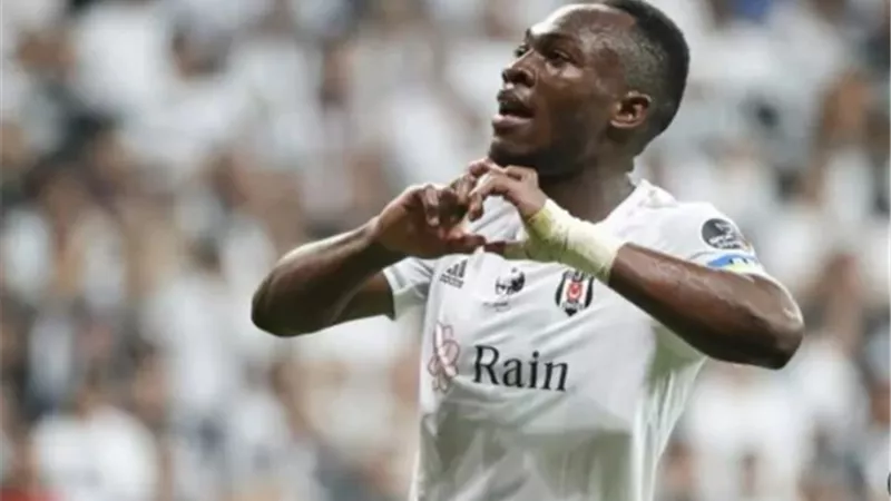 بشكتاش يرفض رحيل موليكا للاهلى ..تفاصيل