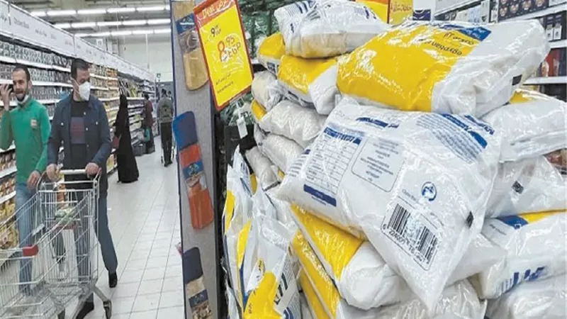 رغم تحذيرات الحكومة..أزمة إعلان أسعار السلع مستمرة