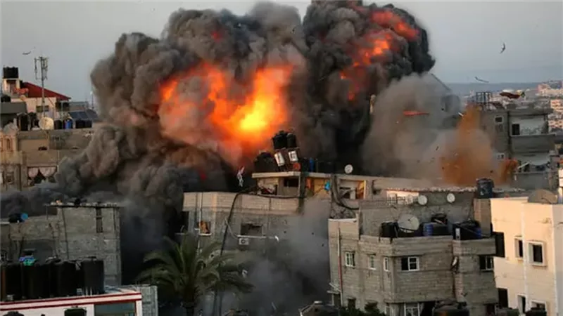 ارتفاع عدد ضحايا الفلسطينيين جراء الغارات الإسرائيلية إلى 24 شخص