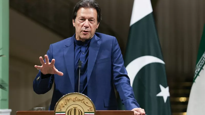 الإفراج عن عمران خان بكفالة بعد إلغاء توقيفه