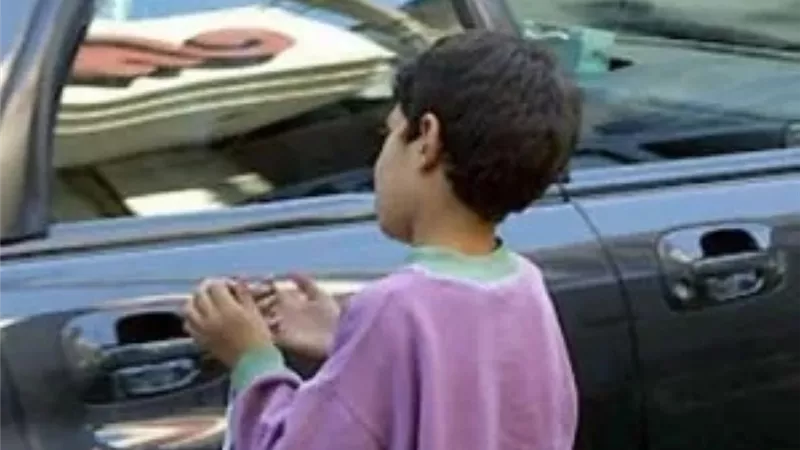 القبض على متهمين باستغلال الصغار في أعمال التسول بالجيزة