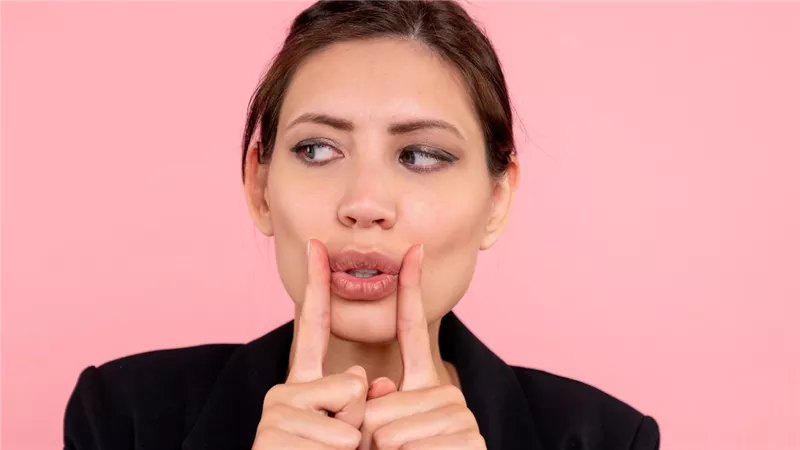أفضل 3 طرق للتخلص من سواد حول الفم