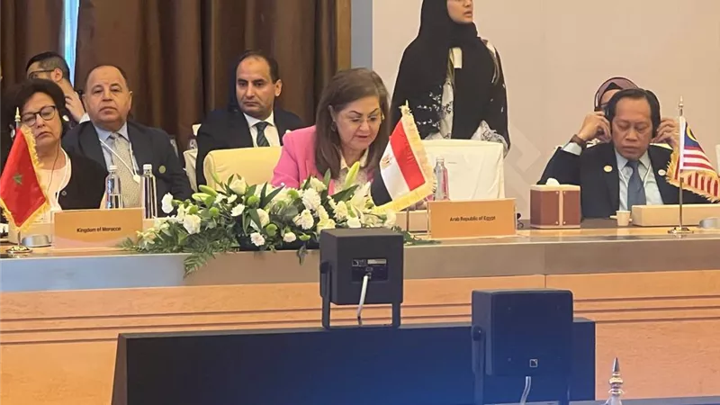 وزيرة التخطيط تشارك في المائدة المستديرة لمحافظي البنك الإسلامي