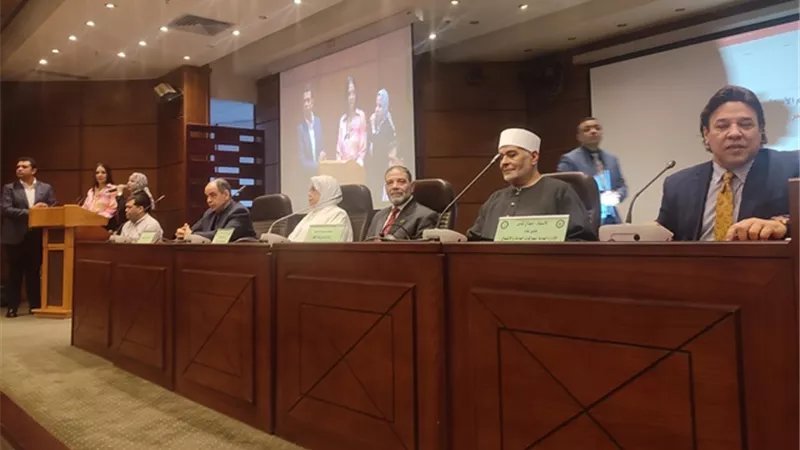 الحصرى لأمهات الضرائب المثاليات: استقبلوا الممولين بابتسامة ورأفة