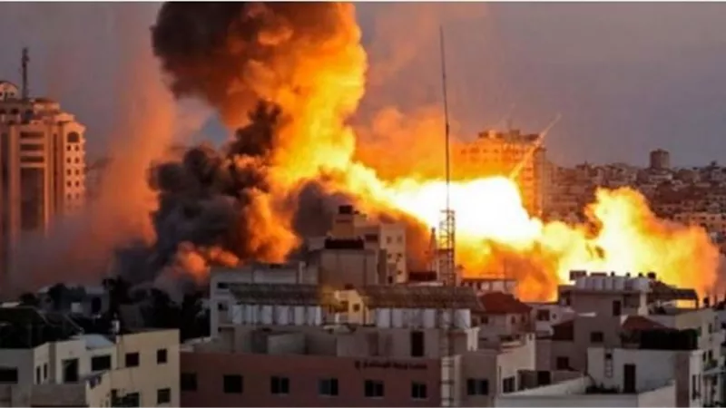 إسرائيل تواصل العدوان علي غزة..وصواريخ الفصائل تصل تل أبيب والقدس