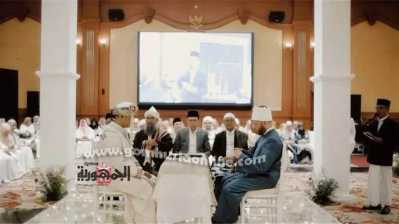 أسامة الأزهري يستجيب لدعوه إشهارعقد زواج خلال زيارته إلى إندونيسا
