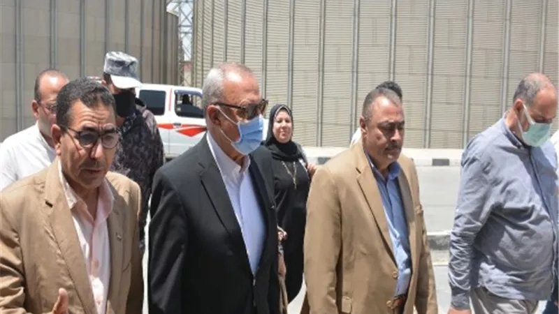 الهجان: حصاد 39455 فدان قمح على مستوى المحافظة حتى الأن.. صور