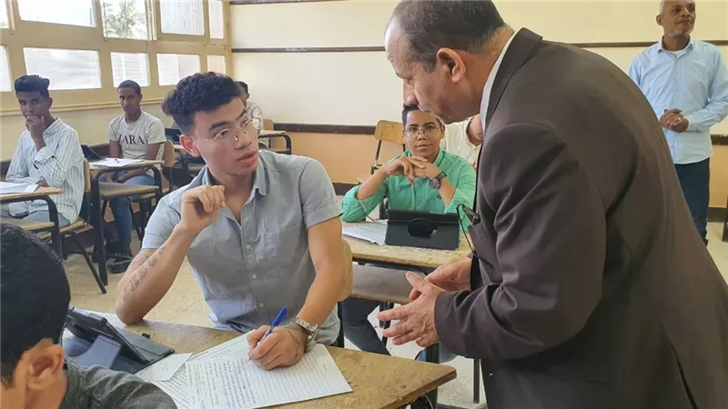 شكاوى من صعوبة الكيمياء للثانى الثانوى بالأقصر وسهولة الجغرافيا