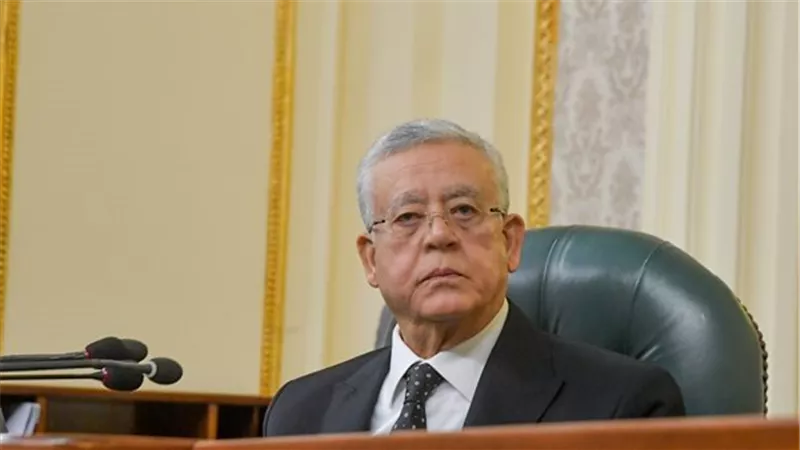 رئيس مجلس النواب يعزي النائب محمد أبو العينين في وفاة شقيقه