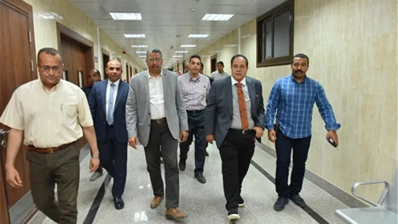 الإعلامي جمال الشاعر يشيد بدور المدينة الطبية بجامعة أسيوط