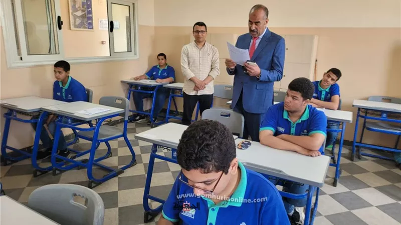 الفولى يشيد بإنضباط الامتحانات في مدرسة العربي للتكنولوجيا