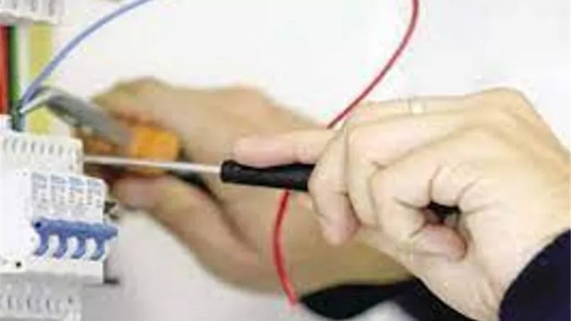 الداخلية تضبط 12 ألف قضية مخالفات شروط وسرقة كهرباء