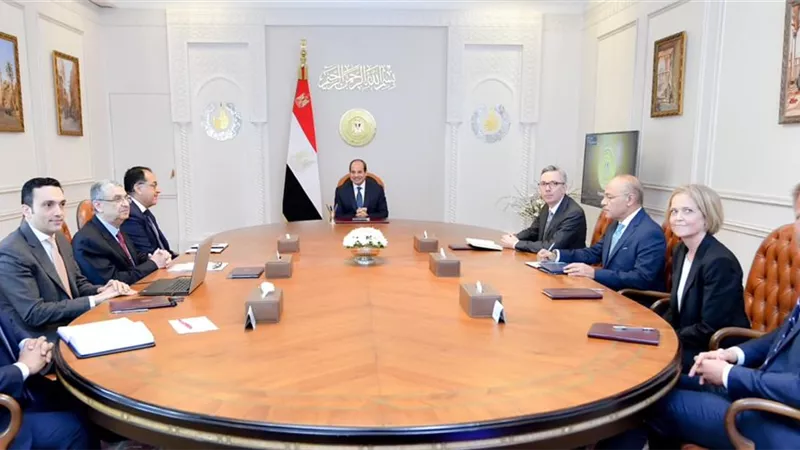 الرئيس السيسي يُشيد بالتعاون مع الجانب النرويجي بمجال الطاقة المتجددة والهيدروجين الأخضر