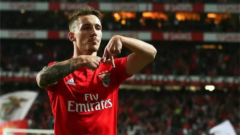 باير ليفركوزن يعلن تعاقده مع لاعب برشلونة السابق